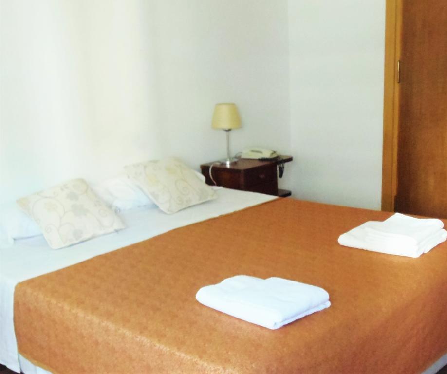 City Hotel Mar Del Plata Room photo